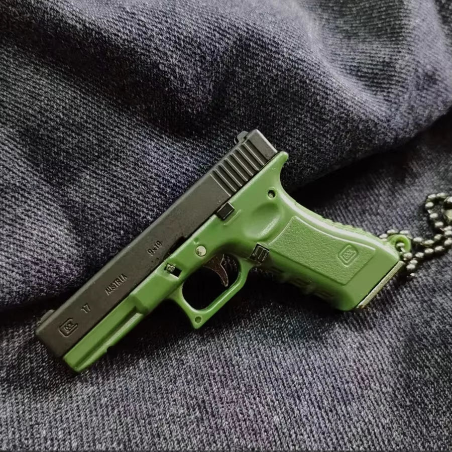 1:3 G17 Pistol Model Metal G17 Mini Toy Gun Detachable DIY Semi-Alloy Keychain Pendant Ornaments Children'S Toy
