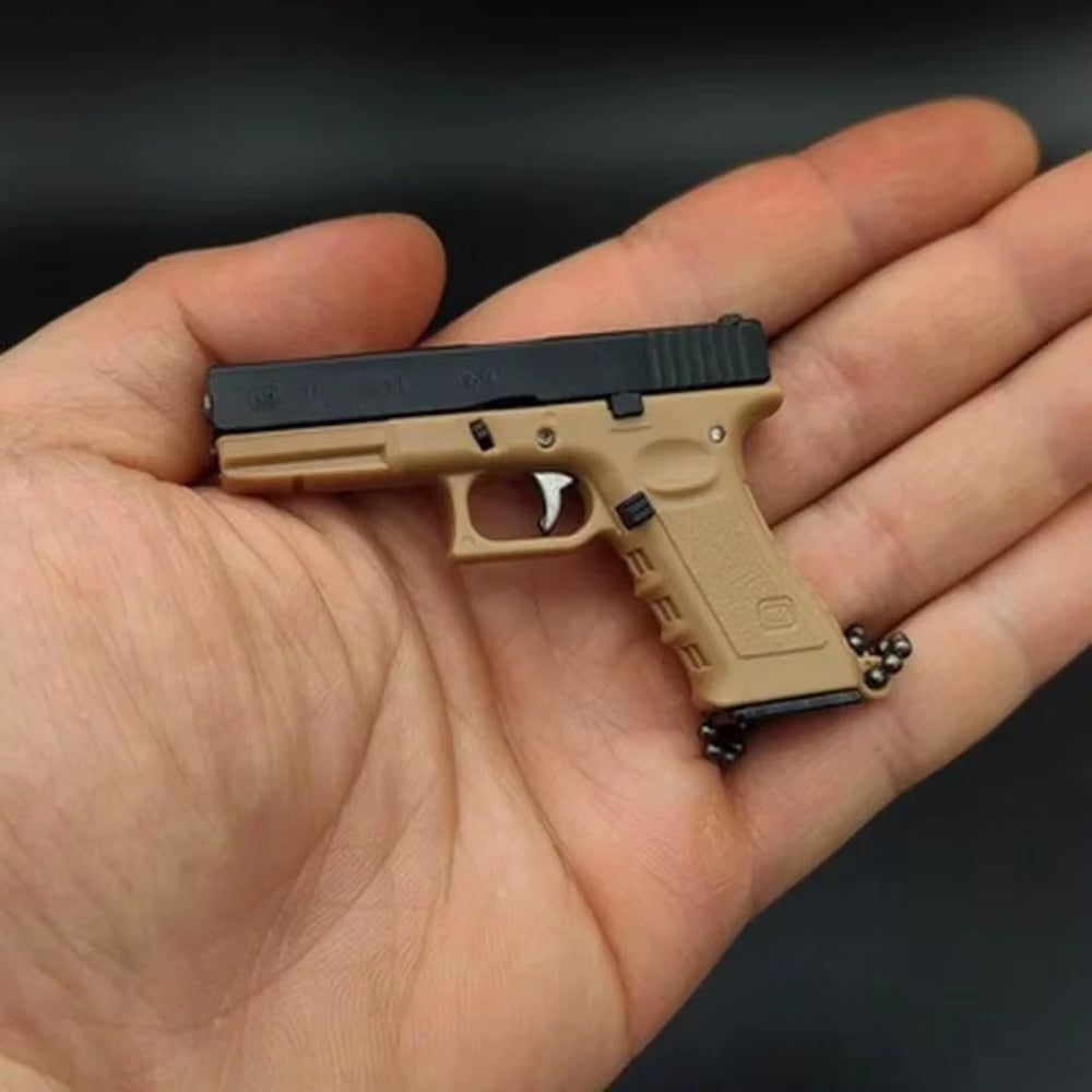 1:3 G17 Pistol Model Metal G17 Mini Toy Gun Detachable DIY Semi-Alloy Keychain Pendant Ornaments Children'S Toy