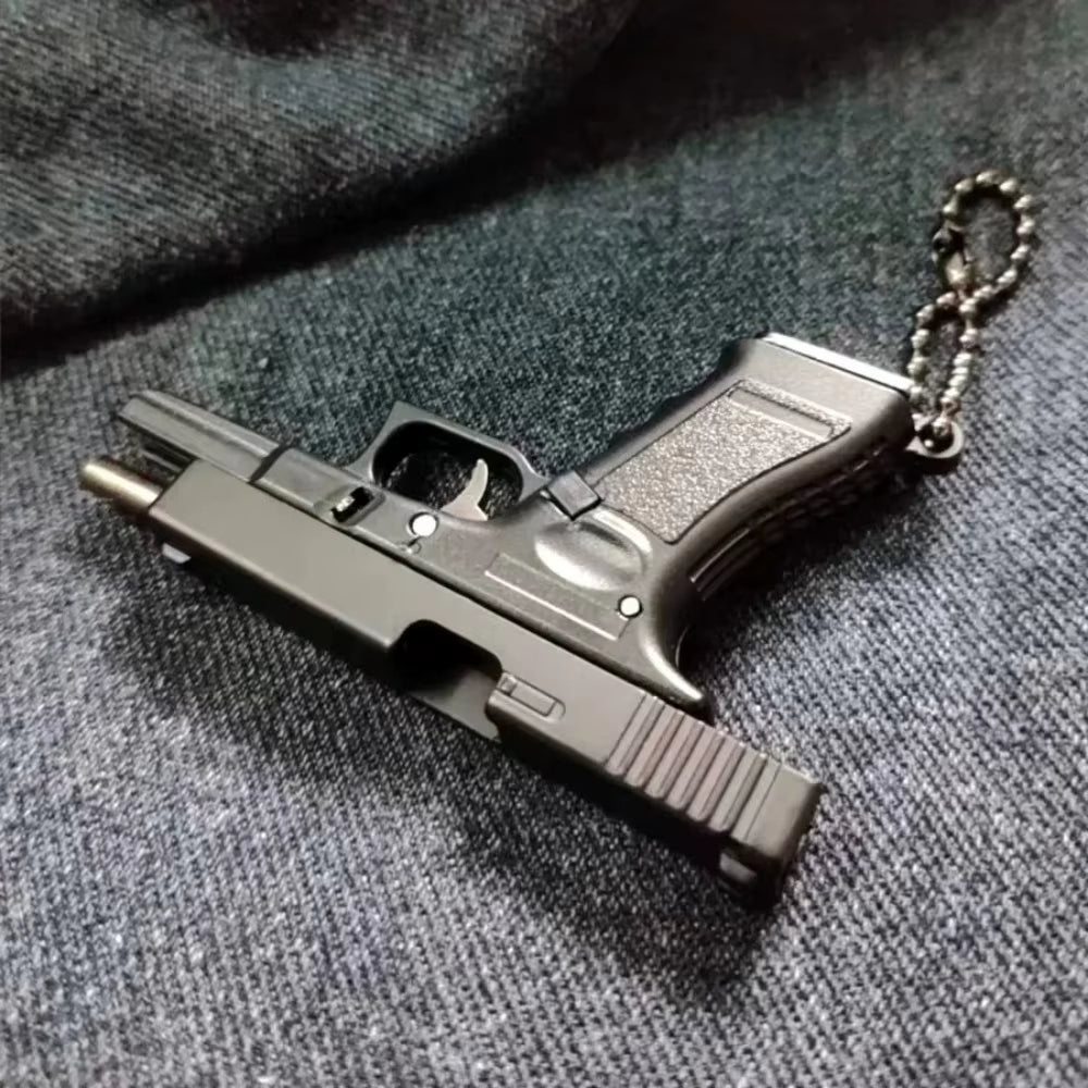 1:3 G17 Pistol Model Metal G17 Mini Toy Gun Detachable DIY Semi-Alloy Keychain Pendant Ornaments Children'S Toy